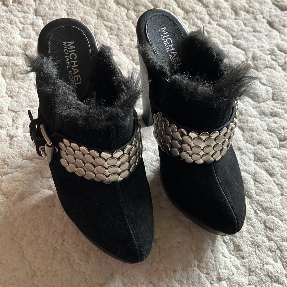 Michael Kors black suede faux fur lined clogs with metal detail size 7 - Picture 2 of 4